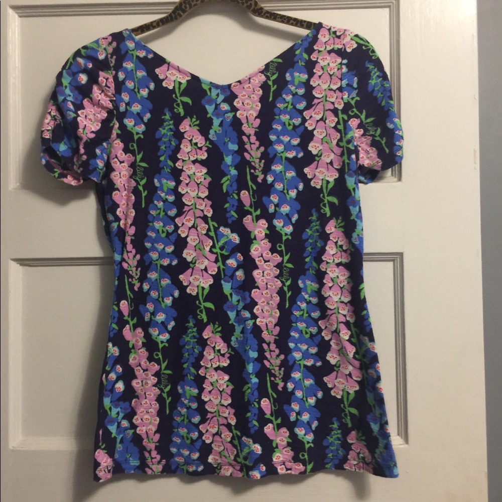Lilly Pulitzer double v shirt